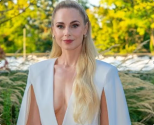 Sch-ne-ORF-Ladys-lassen-tief-blicken-Silvia-Schneider-und-Leona-K-nig-Die-stilvollen-Hingucker-des-ORF