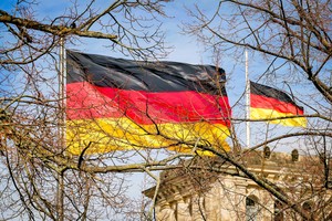 Deutscher-Minister-bricht-bei-Kabinettstreffen-zusammen-Rettungswagen-sind-vor-Ort