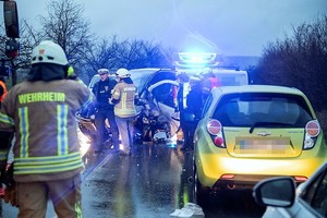 Toter-Motorradfahrer-bewegt-sich-pl-tzlich-im-Leichensack-Reporter-sieht-es