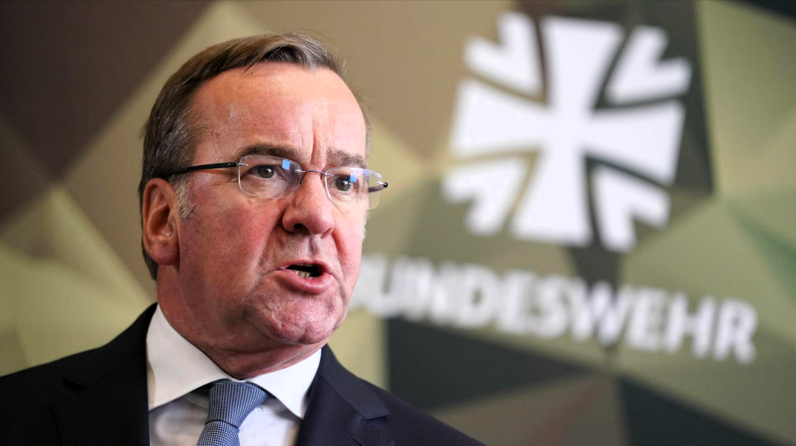 Eilmeldung! Deutschland schickt Kampfhubschrauber in die Ukraine! Pistorius mit Überraschungs-Entscheidung!