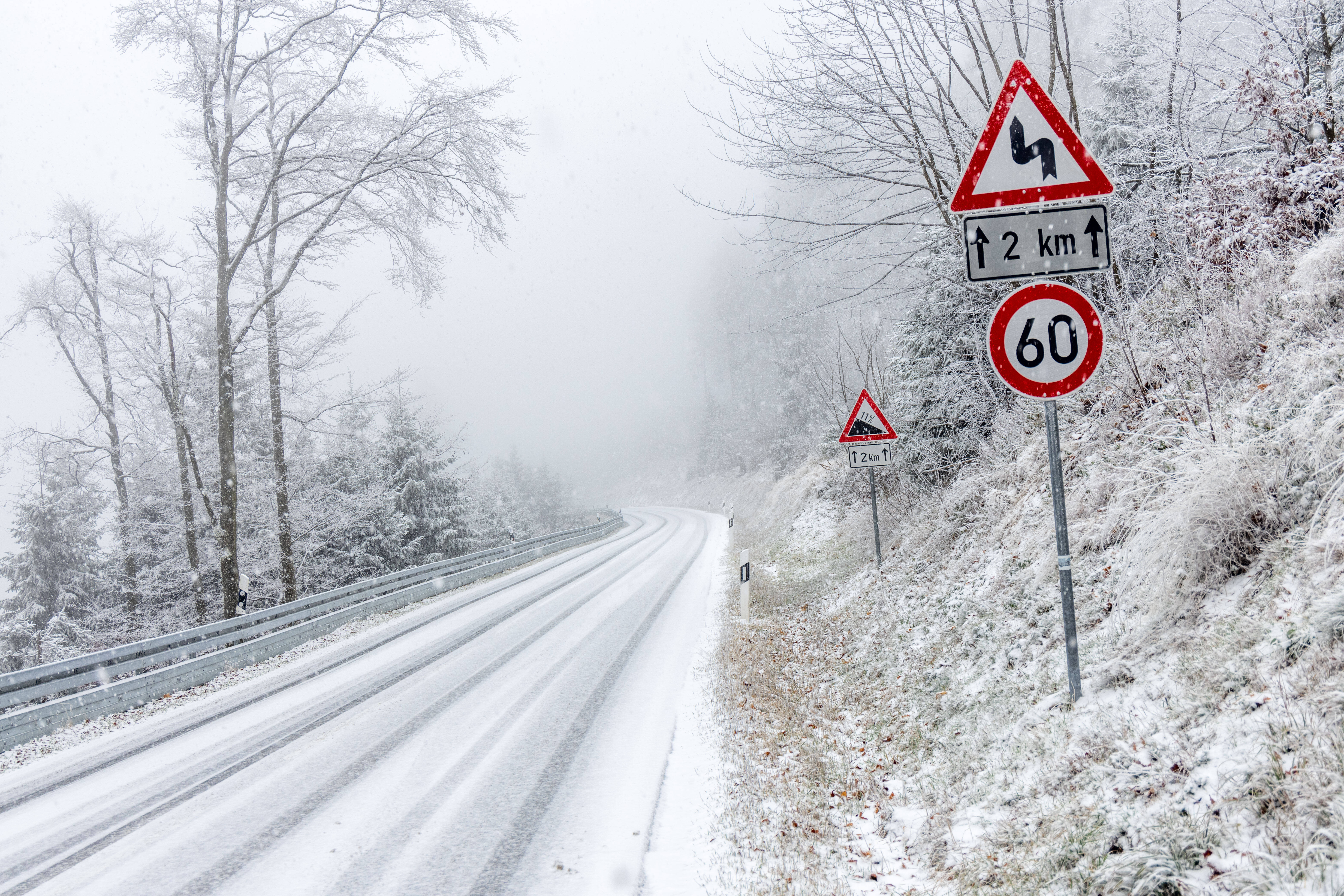 Schneewalze rollt auf Deutschland zu - Meteorologen rechnen mit zeitnahem Wintereinbruch!