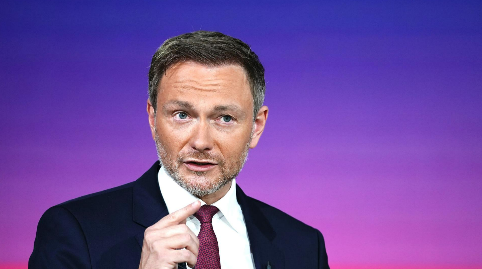 Ampel-Aus! Lindners Geheimpapier : Beerdigt der FDP-Chef mit diesen 18 Seiten heute die Ampel? 