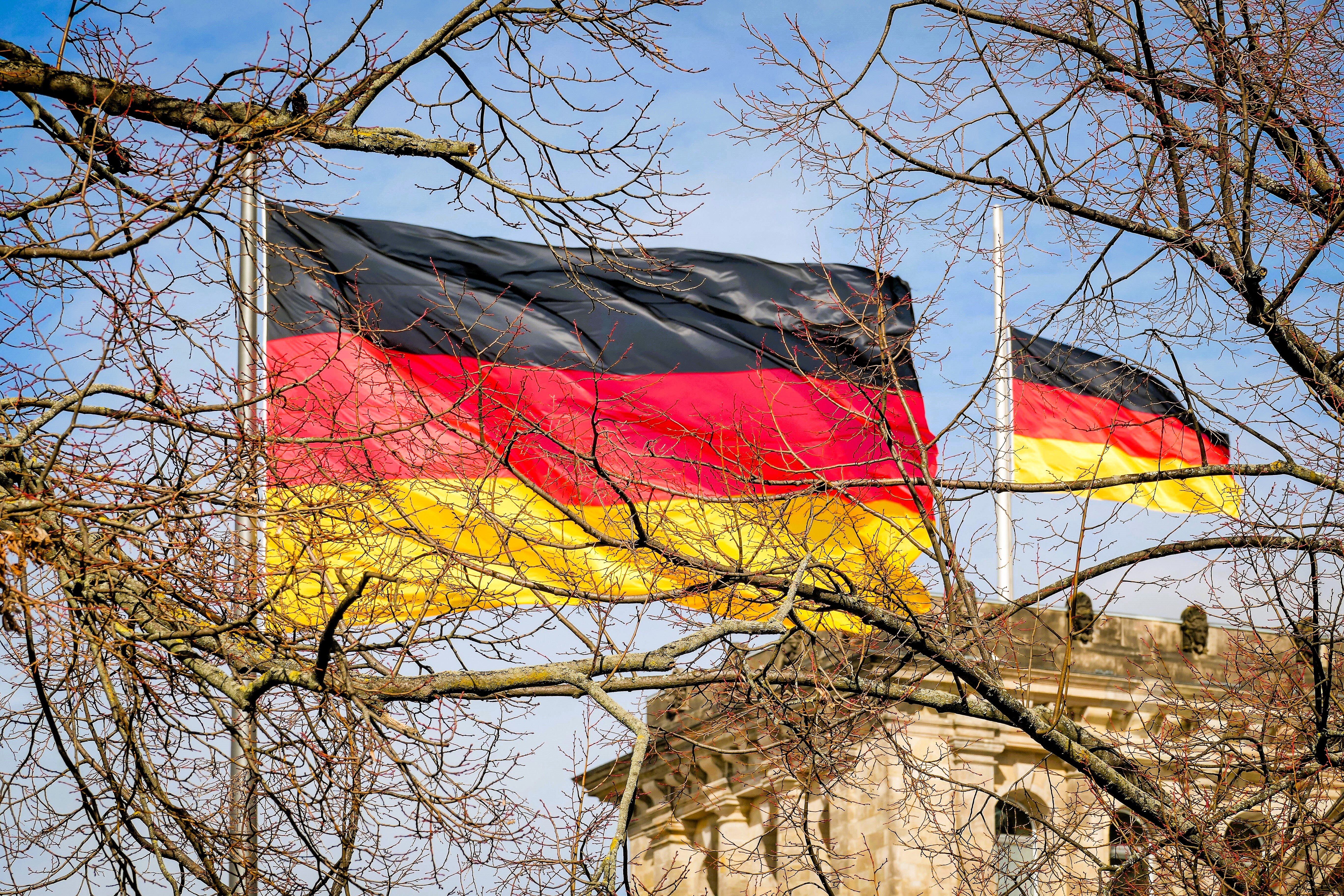 Todesserie erschüttert deutsches Dorf! Erschütternde Schicksalsschläge reißen nicht ab