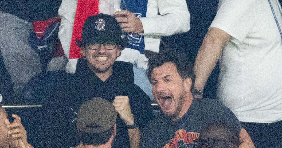 Michaël Youn enflamme le Parc avec son beau-fils après la victoire du PSG