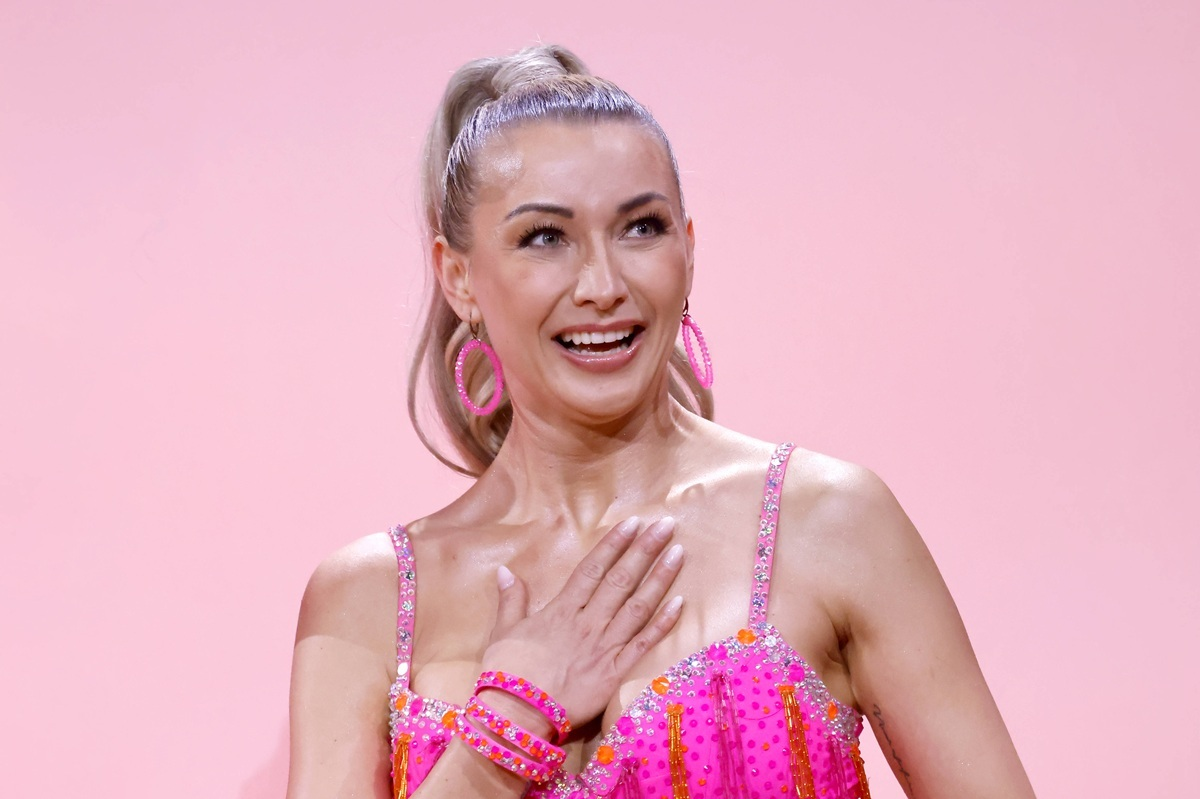 Überwältigt und an der Spitze: Anna-Carina Woitschack feiert großen Erfolg