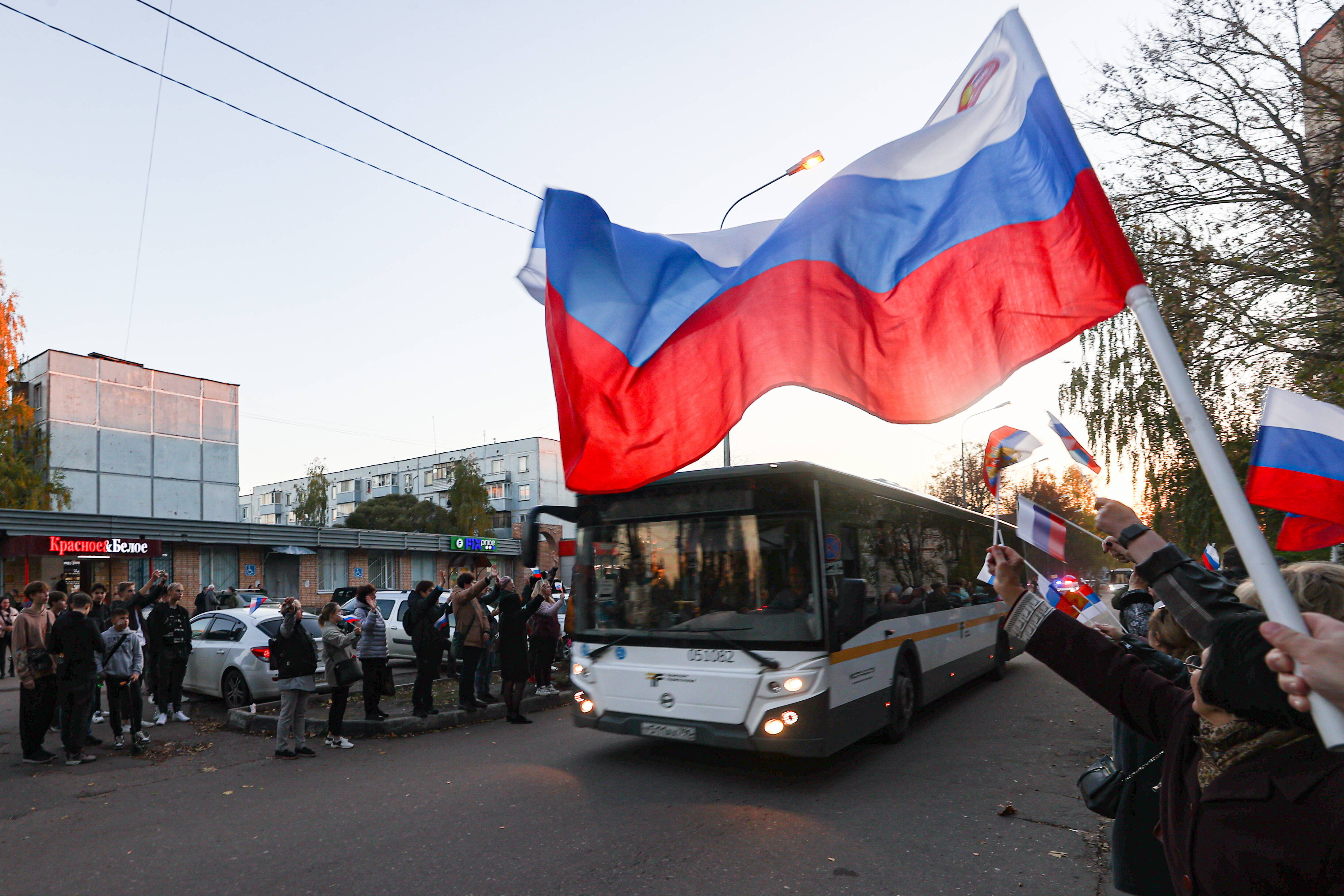 Russland am Abgrund! Wirtschaft kollabiert in Zeitlupe - Westliche Sanktionen zwingen Putin in die Knie