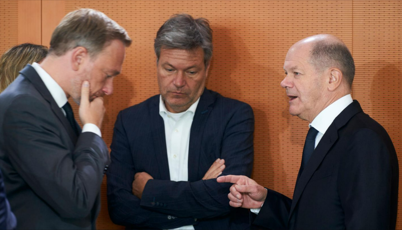 Strafanzeigen und Rücktritt? Olaf Scholz - Tagebuch soll den Kanzler in Cum-Ex-Affäre belasten