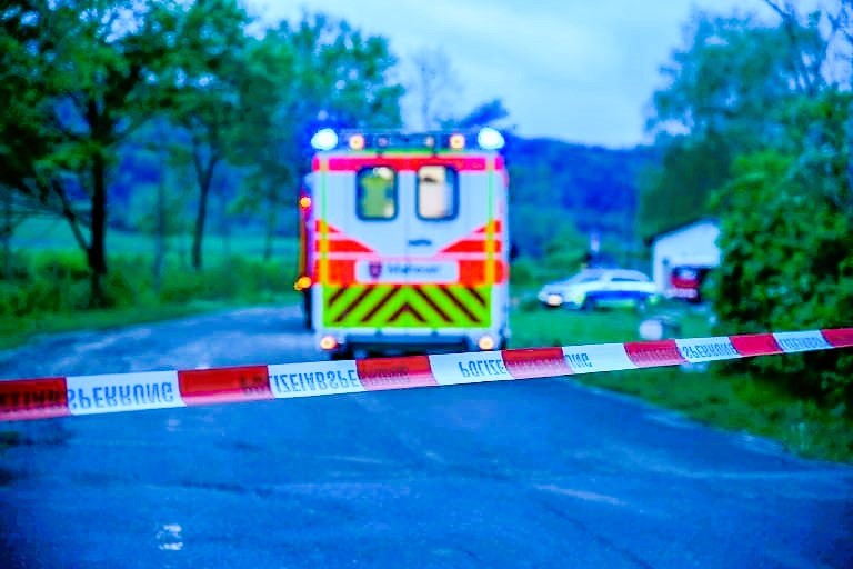 Jogger am Morgen überfahren und getötet! Tödlicher Unfall mit Fahrerflucht - Polizei sucht Unfallfahrzeug