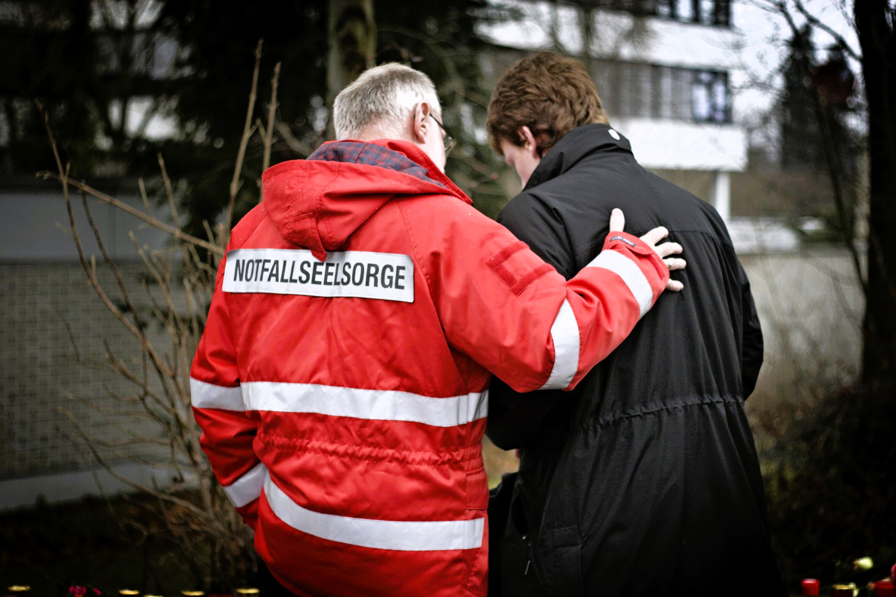 Feuer in Seniorenheim! 10 Menschen sterben im Flammen-Inferno 